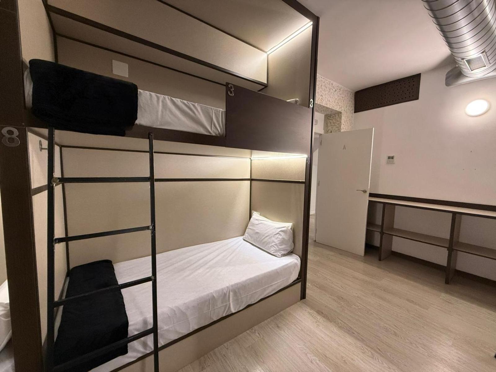Hostel Tkh-Rooms Mate Madrid Eksteriør billede